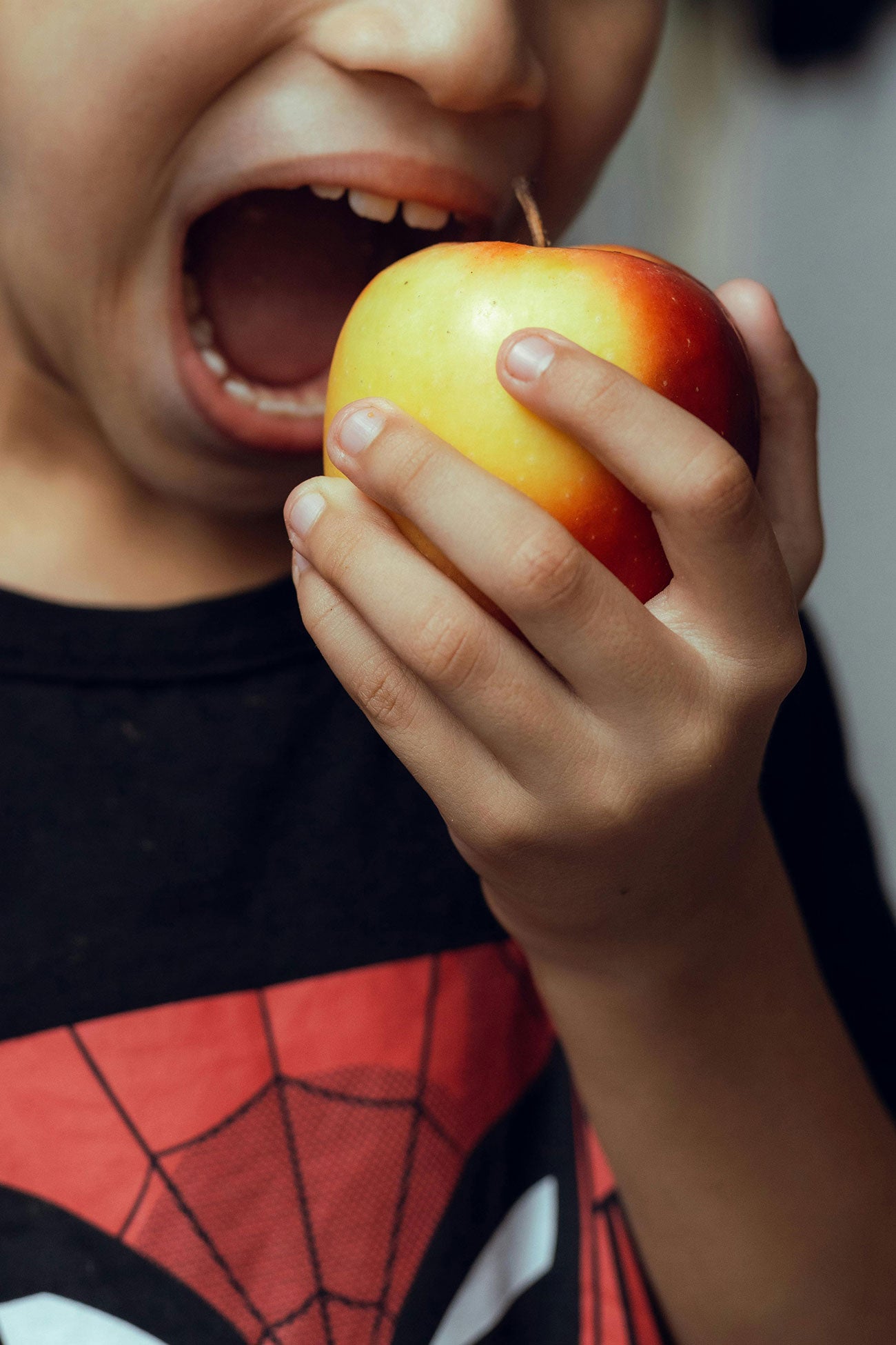 Vitamines pour enfants : faut-il en donner, pourquoi, et lesquelles choisir ?